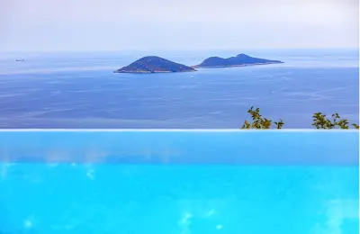 Luxury 5-Bedroom Villa with Infinity Pool & Development Land in Kalkan Bay