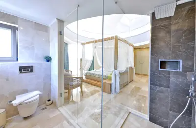 Luxury 5-Bedroom Villa with Infinity Pool & Development Land in Kalkan Bay