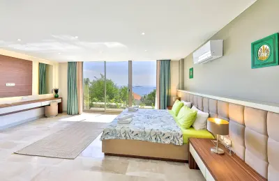 Luxury 5-Bedroom Villa with Infinity Pool & Development Land in Kalkan Bay