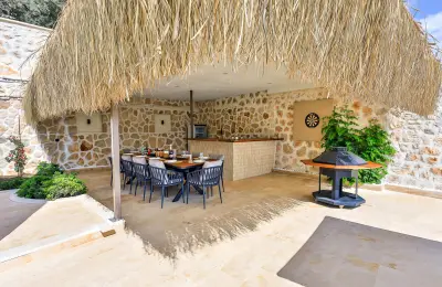 Luxury 5-Bedroom Villa with Infinity Pool & Development Land in Kalkan Bay