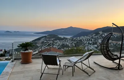 Luxury 5-Bedroom Villa with Infinity Pool & Development Land in Kalkan Bay