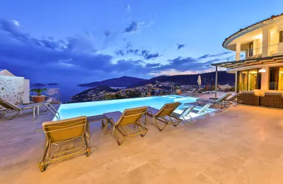 Luxury 5-Bedroom Villa with Infinity Pool & Development Land in Kalkan Bay