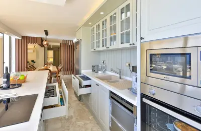 Luxury 5-Bedroom Villa with Infinity Pool & Development Land in Kalkan Bay