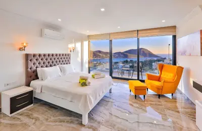 Sovereign 5-Bed Luxury Villa with Private Pool & Jacuzzi in Ortaalan Kalkan