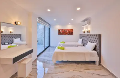 Sovereign 5-Bed Luxury Villa with Private Pool & Jacuzzi in Ortaalan Kalkan