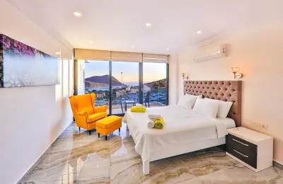 Sovereign 5-Bed Luxury Villa with Private Pool & Jacuzzi in Ortaalan Kalkan
