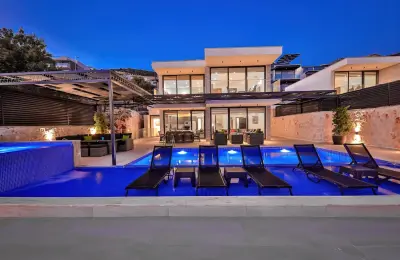 Sovereign 5-Bed Luxury Villa with Private Pool & Jacuzzi in Ortaalan Kalkan