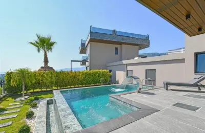 Luxury 4+1 Detached Villa for Sale in Kargicak Alanya