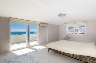 Kestel Residence'ta Satılık Kale ve Deniz Manzaralı Lüks 4+1 Dubleks Penthouse