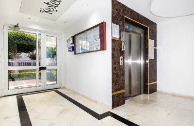 Kestel Residence'ta Satılık Kale ve Deniz Manzaralı Lüks 4+1 Dubleks Penthouse