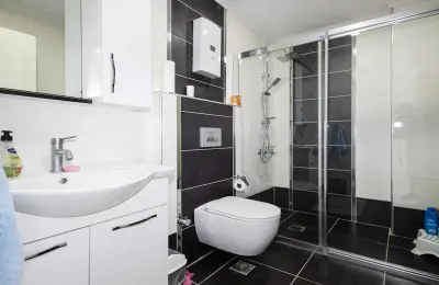 Kestel Residence'ta Satılık Kale ve Deniz Manzaralı Lüks 4+1 Dubleks Penthouse