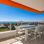 Kestel Residence'ta Satılık Kale ve Deniz Manzaralı Lüks 4+1 Dubleks Penthouse