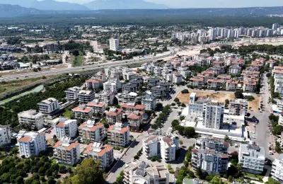 Konyaaltı Molla Yusuf'ta Tamamen Yenilenmiş ve Ayrı Girişli 4+1 Lüks Bahçe Dubleks Daire