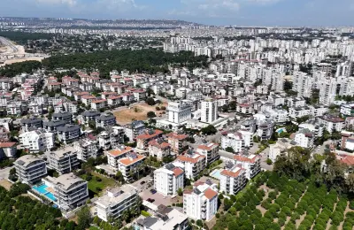 Konyaaltı Molla Yusuf'ta Tamamen Yenilenmiş ve Ayrı Girişli 4+1 Lüks Bahçe Dubleks Daire