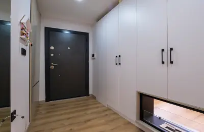 Konyaaltı Molla Yusuf'ta Tamamen Yenilenmiş ve Ayrı Girişli 4+1 Lüks Bahçe Dubleks Daire