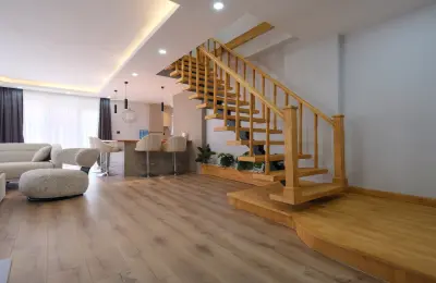 Konyaaltı Molla Yusuf'ta Tamamen Yenilenmiş ve Ayrı Girişli 4+1 Lüks Bahçe Dubleks Daire
