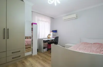 Konyaaltı Molla Yusuf'ta Tamamen Yenilenmiş ve Ayrı Girişli 4+1 Lüks Bahçe Dubleks Daire