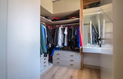 Konyaaltı Molla Yusuf'ta Tamamen Yenilenmiş ve Ayrı Girişli 4+1 Lüks Bahçe Dubleks Daire