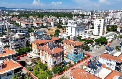 Konyaaltı Molla Yusuf'ta Tamamen Yenilenmiş ve Ayrı Girişli 4+1 Lüks Bahçe Dubleks Daire