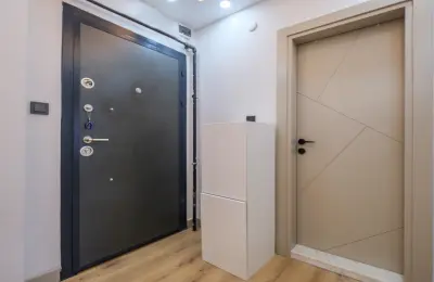 Konyaaltı Molla Yusuf'ta Tamamen Yenilenmiş ve Ayrı Girişli 4+1 Lüks Bahçe Dubleks Daire
