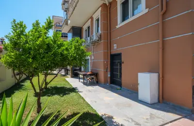 Konyaaltı Molla Yusuf'ta Tamamen Yenilenmiş ve Ayrı Girişli 4+1 Lüks Bahçe Dubleks Daire