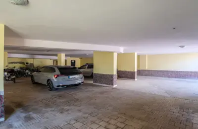 Konyaaltı Molla Yusuf'ta Tamamen Yenilenmiş ve Ayrı Girişli 4+1 Lüks Bahçe Dubleks Daire