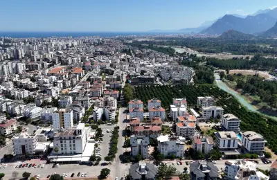 Konyaaltı Molla Yusuf'ta Tamamen Yenilenmiş ve Ayrı Girişli 4+1 Lüks Bahçe Dubleks Daire
