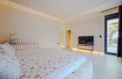4+1 Luxury Detached Villa with Private Pool in Antalya Dosemealti Yesilbayir