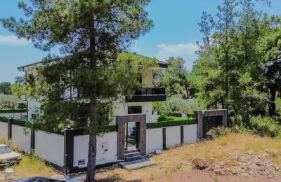 4+1 Luxury Detached Villa with Private Pool in Antalya Dosemealti Yesilbayir