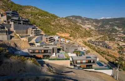 Sovereign 4+1 Eco-Luxury Detached Mansion in Alanya Tepe with Panoramic Sea & Castle Views (Fully Furnished)