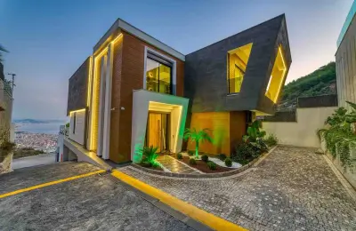 Sovereign 4+1 Eco-Luxury Detached Mansion in Alanya Tepe with Panoramic Sea & Castle Views (Fully Furnished)
