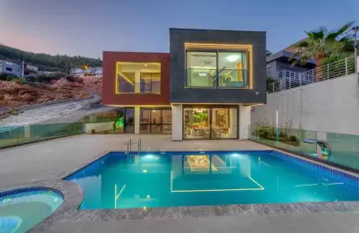 Sovereign 4+1 Eco-Luxury Detached Mansion in Alanya Tepe with Panoramic Sea & Castle Views (Fully Furnished)