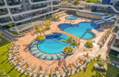 5-Star Hotel Concept Luxury Apartments for Sale in Alanya Tosmur Near Dim River