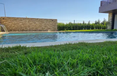 Antalya'da Satılık Özel Havuzlu, Saunalı ve Jakuzili 4+1 Lüks Müstakil Akıllı Villa