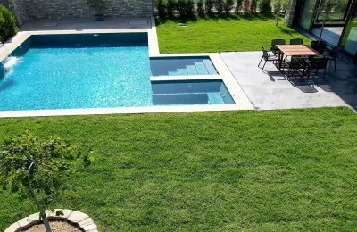 Antalya'da Satılık Özel Havuzlu, Saunalı ve Jakuzili 4+1 Lüks Müstakil Akıllı Villa