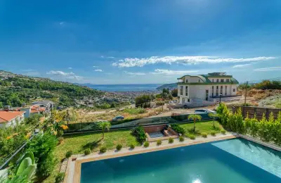 Sovereign 5+1 Triplex Eco-Luxury Mansion in Alanya Tepe with Panoramic Sea & Castle Views