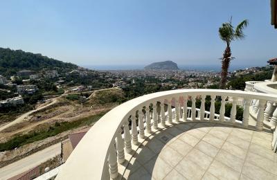 Panoramic Sea & City View Villa for Sale in Alanya Tepe – Diamond Garden Complex