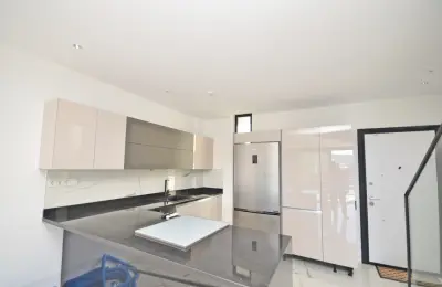 Alanya Kargıcak’ta Baştan Aşağı Yenilenmiş Müstakil Havuzlu & Garajlı 3+1 Villa