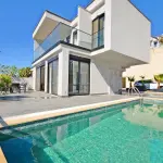 Alanya Kargıcak’ta Baştan Aşağı Yenilenmiş Müstakil Havuzlu & Garajlı 3+1 Villa
