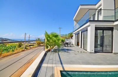 Alanya Kargıcak’ta Baştan Aşağı Yenilenmiş Müstakil Havuzlu & Garajlı 3+1 Villa