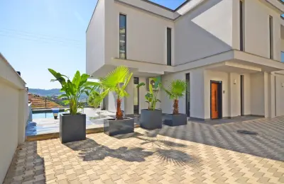 Alanya Kargıcak’ta Baştan Aşağı Yenilenmiş Müstakil Havuzlu & Garajlı 3+1 Villa