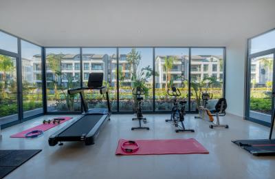 Sunset Park Side: Элитный Комплекс с Бассейном 1200 м² и Теплыми Полами