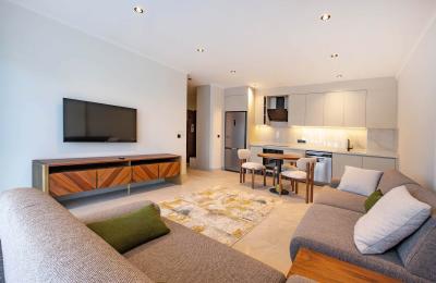 Sunset Park Side: Элитный Комплекс с Бассейном 1200 м² и Теплыми Полами