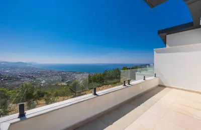 Sea View 3+1 Luxury Duplex Apartments for Sale in Alanya Bektas