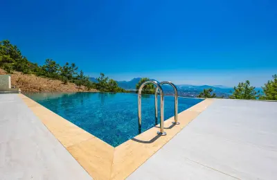 Sea View 3+1 Luxury Duplex Apartments for Sale in Alanya Bektas