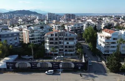 Le Marin Konyaalti: Sea View Apartments for Sale on the Main Road