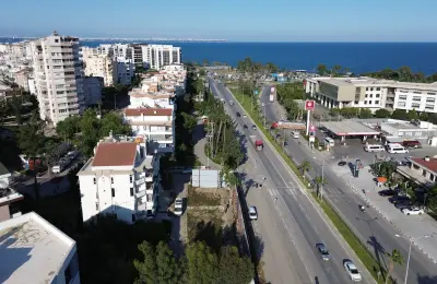 Le Marin Konyaalti: Sea View Apartments for Sale on the Main Road