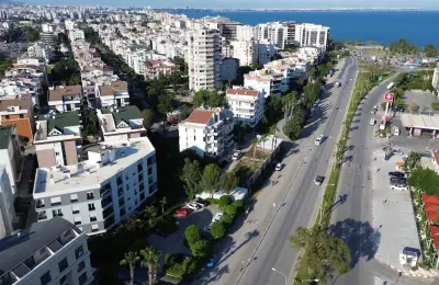 Le Marin Konyaalti: Sea View Apartments for Sale on the Main Road