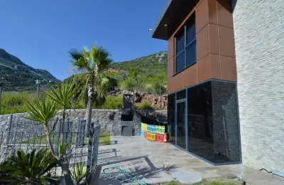 5+1 VIP Sea View Villa on 3,000 sqm Plot near Alanya Marina