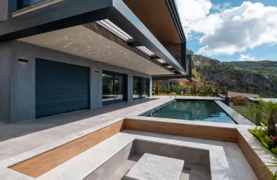 Panoramic 8+1 Triplex Luxury Villa for Sale in Tepe Bektas Alanya